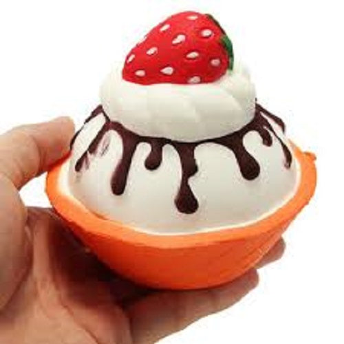 ICE CREAM STRAWBERRY CUPCAKE SQUISHY TOY