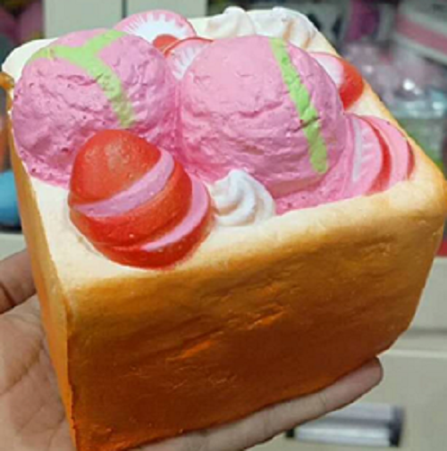 STRAWBERRY SQUARE ICE CREAM CAKE SQUISHY TOY